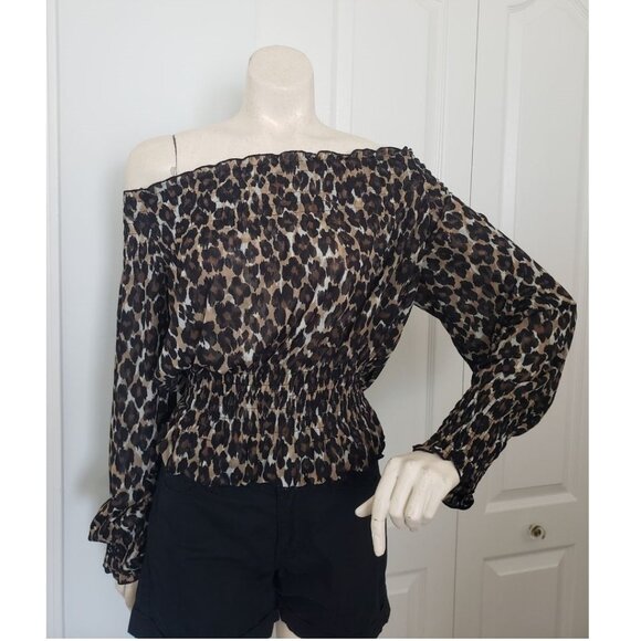 Ruffle Retro Style Blouse animal print puff sleeve top off shoulder medium - Picture 4 of 9